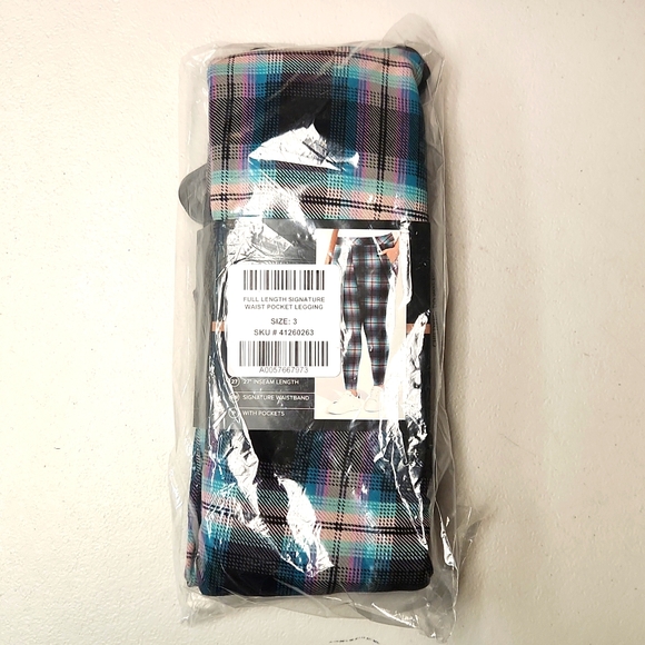 ❤️NWT VINTAGE TORRID PLAID POCKET LEGGING - COMFORT WAIST - OPAQUE - PLUS SIZE - Picture 5 of 9